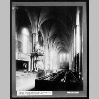 Blick zum Chor nach O,  Foto Marburg.jpg